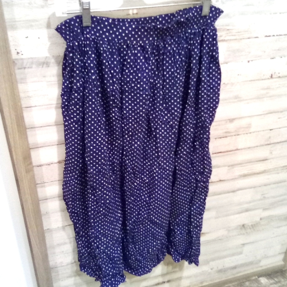 America Perry Ellis women's skirt.   Box 26